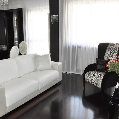 Apartman Maison Royale *